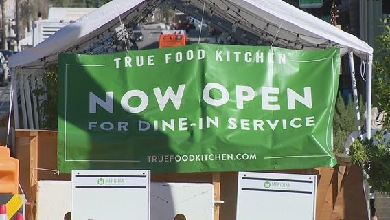 Return of outdoor dining in Pasadena leaves customers rejoicing