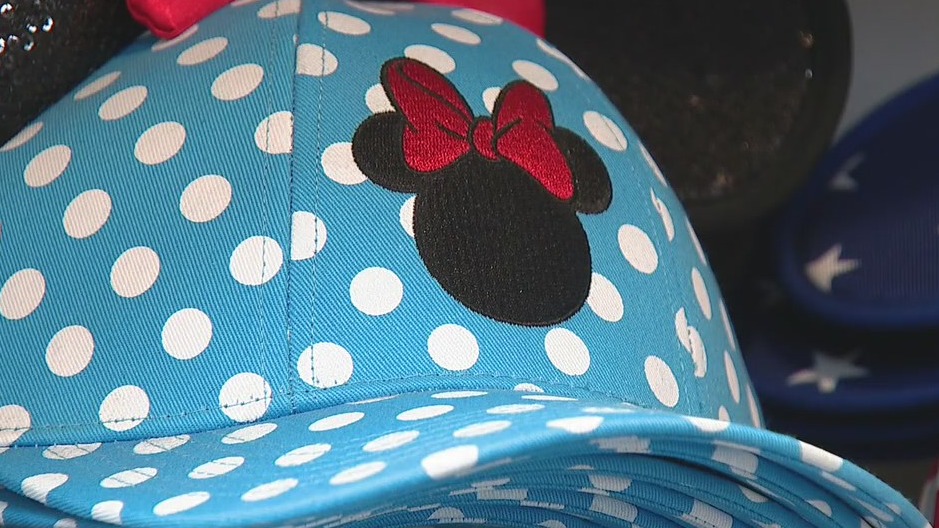 Push to reopen California theme parks