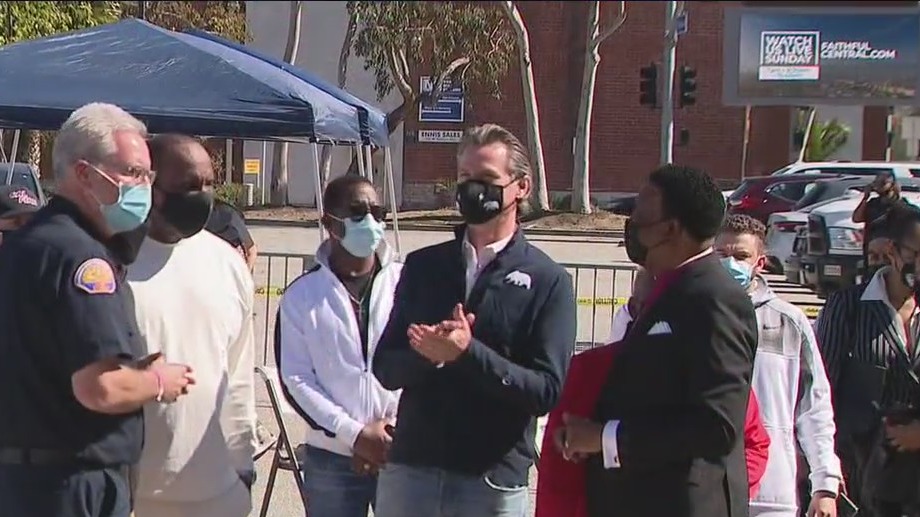 Gov. Newsom visits mobile vaccination sites in Los Angeles