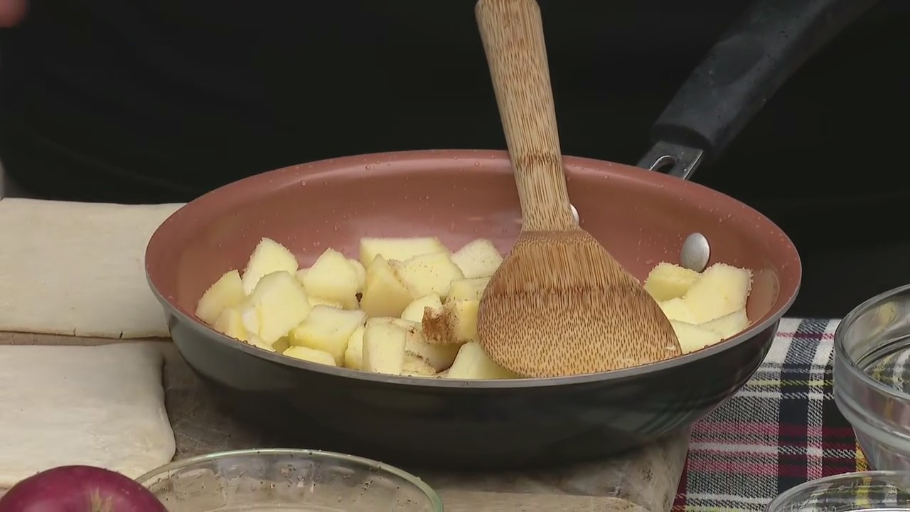 Ackroyd's Scottish Bakery's apple turnover recipe