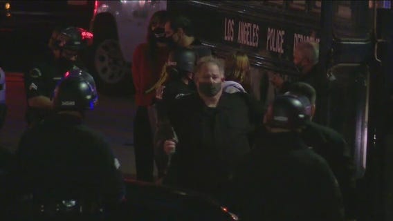 Day 2 Echo Park protest: LAPD making arrests after activists reject plan to clear homeless encampment