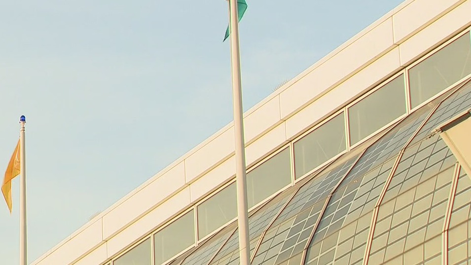 City leaders approve Long Beach Convention Center as shelter for migrant children