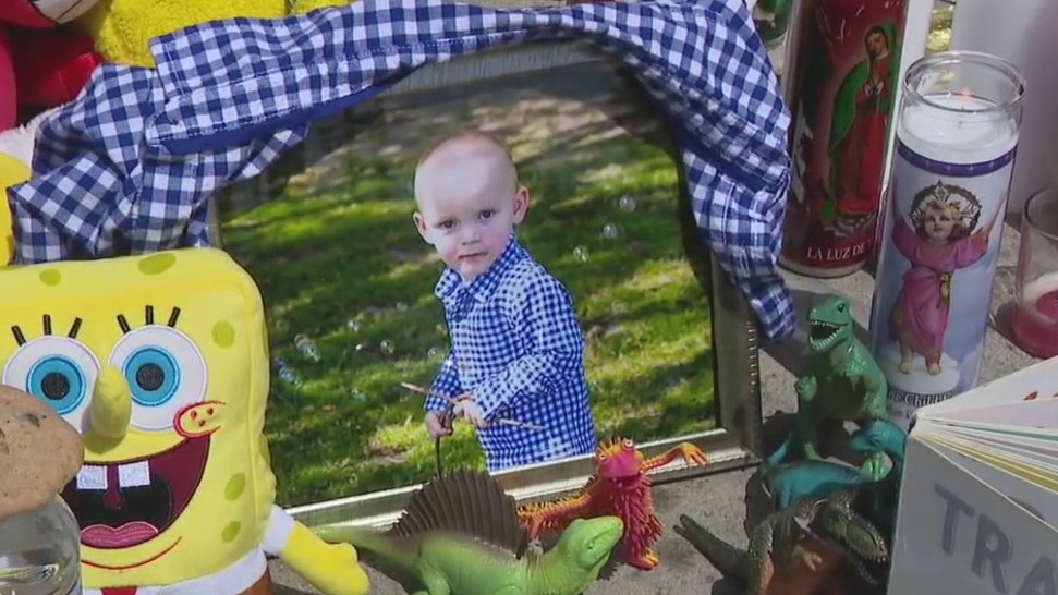 Vigil grows in Reseda for 3 children who were stabbed to death