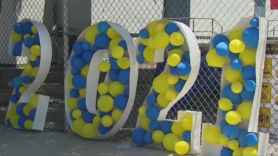 LAUSD, UTLA hammer out agreement for new school year