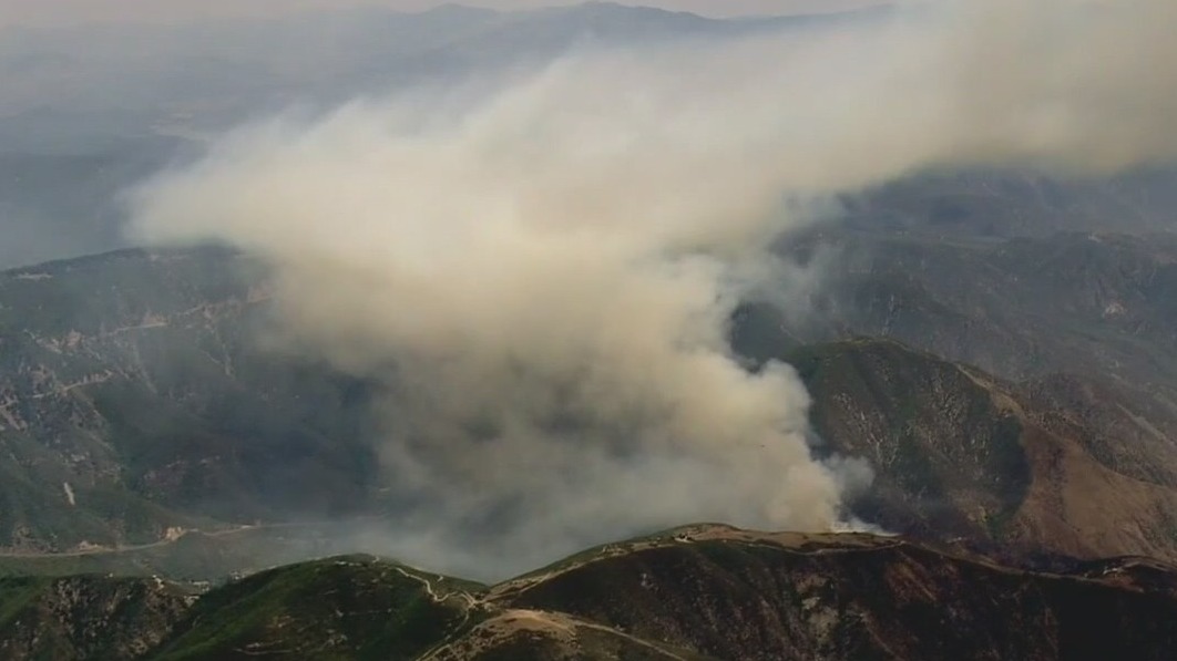 Peak Fire sparks in San Bernardino National Forest off Highway 18