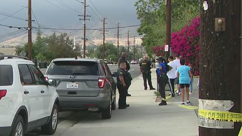 2 officers hurt, 1 dead in shooting in Highland