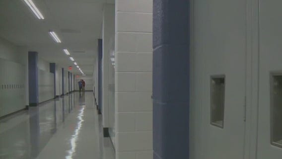 Two students expelled from school for not wearing masks