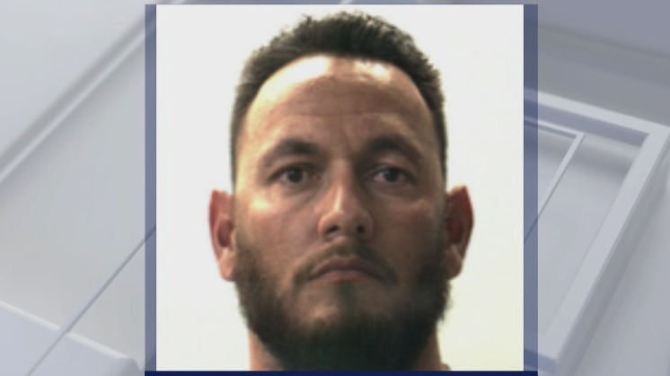 LA County Sheriff's deputy accused of molestation, contacting underage girl for sex