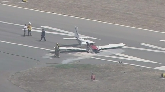 Small plane crashes in Fullerton