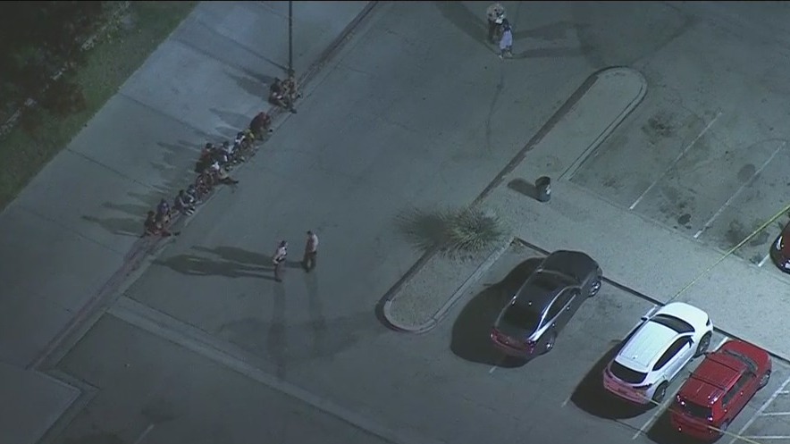 Shooting at park in Palmdale under investigation, 1 person hospitalized