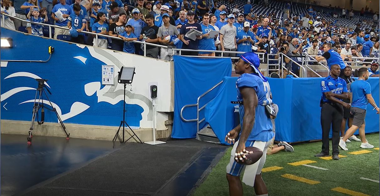 WATCH - Jennifer Hammond reports from the Lions open practice at Ford Field