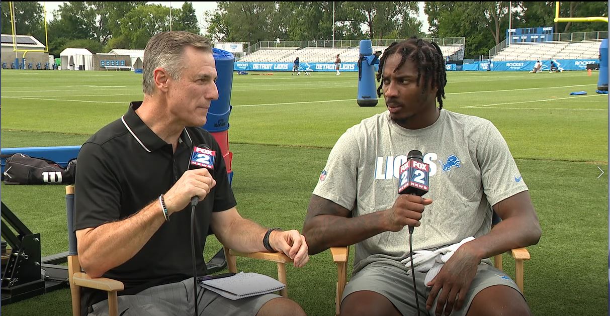 WATCH - Dan Miller goes 1-on-1 with Lions safety Tracy Walker following practice