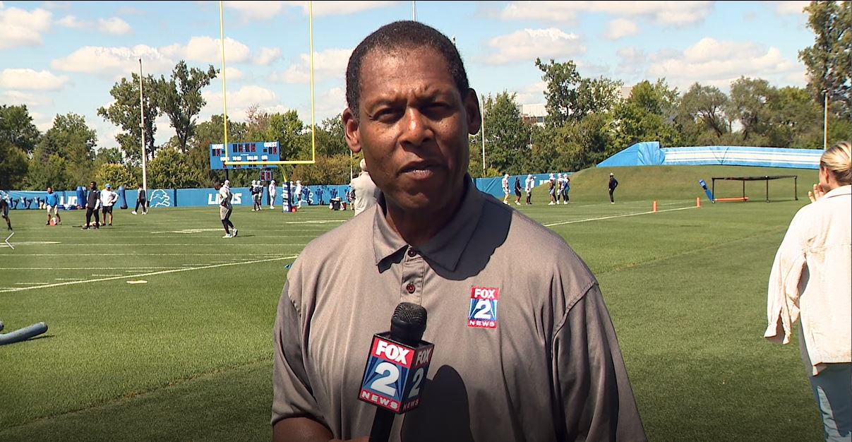 WATCH - Woody reports from Lions practice as they begin prep on the Eagles
