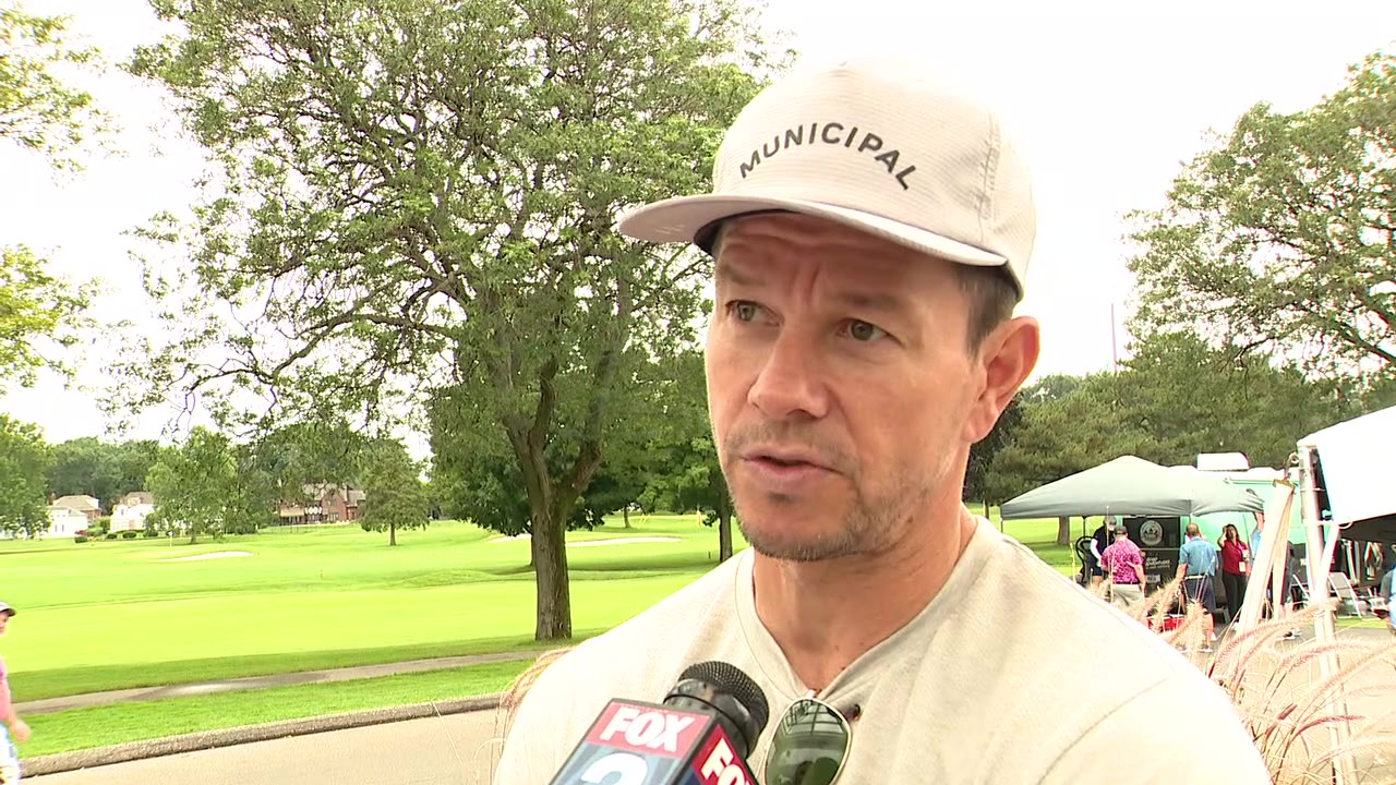 Celebs invade Detroit Golf Club for Wahlberg charity