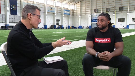 WATCH - Dan Miller goes one-on-one with Lions rookie defensive lineman James Houston IV