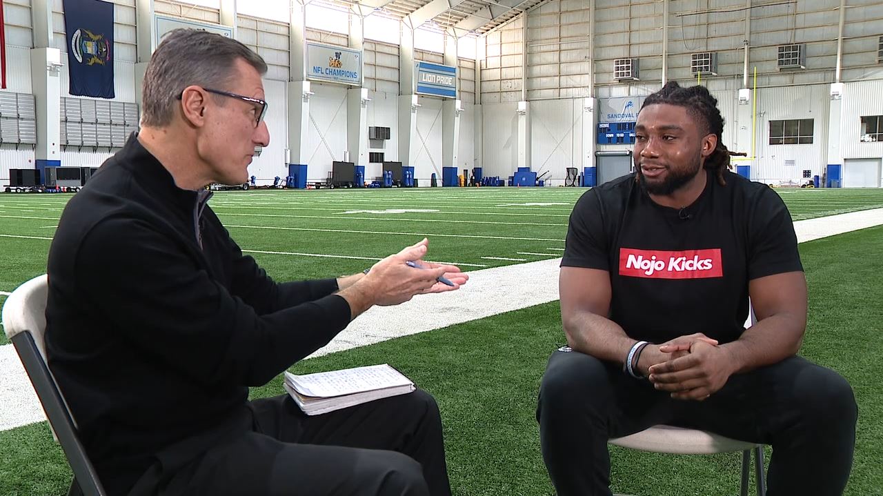 WATCH - Dan Miller goes one-on-one with Lions rookie defensive lineman James Houston IV