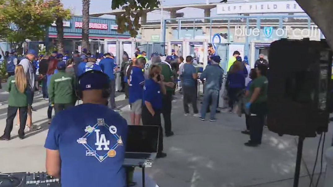 DJ Megatone rallies Dodgers fans ahead of NLDS Game 3