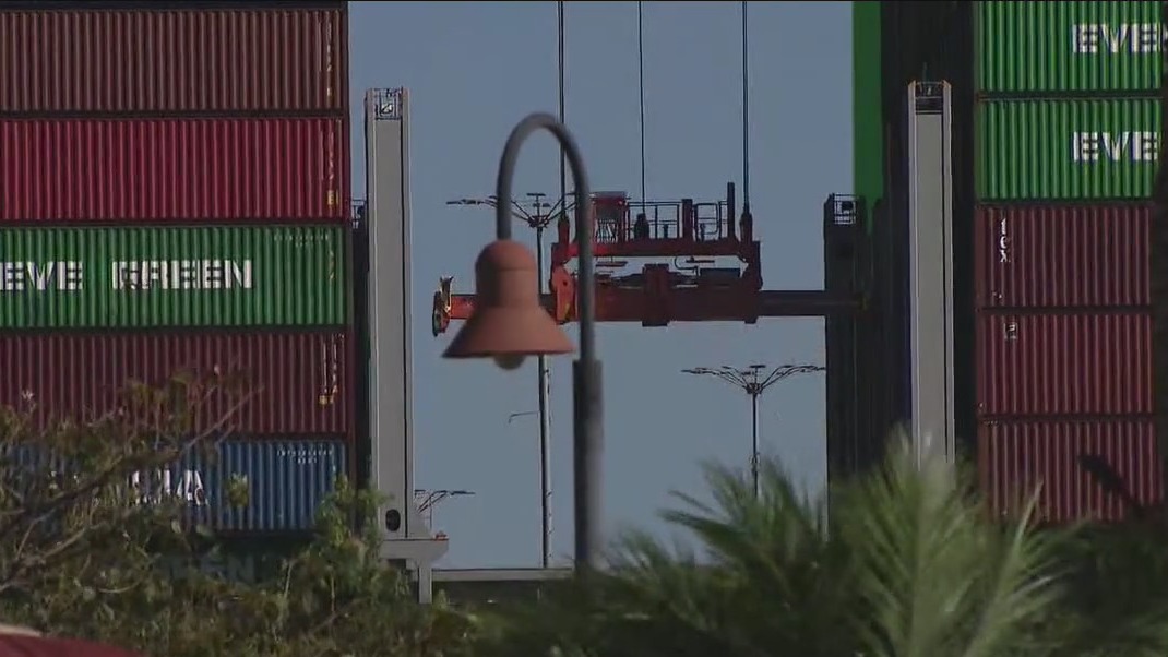 Port of LA to become 24/7 operation to ease shipping backlog
