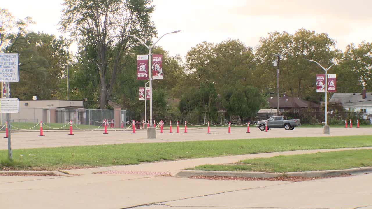 Shooting at Oak Park High School injuries two people