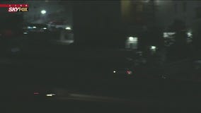 Suspects lead LAPD on chase after using hammers to break into Beverly Grove business