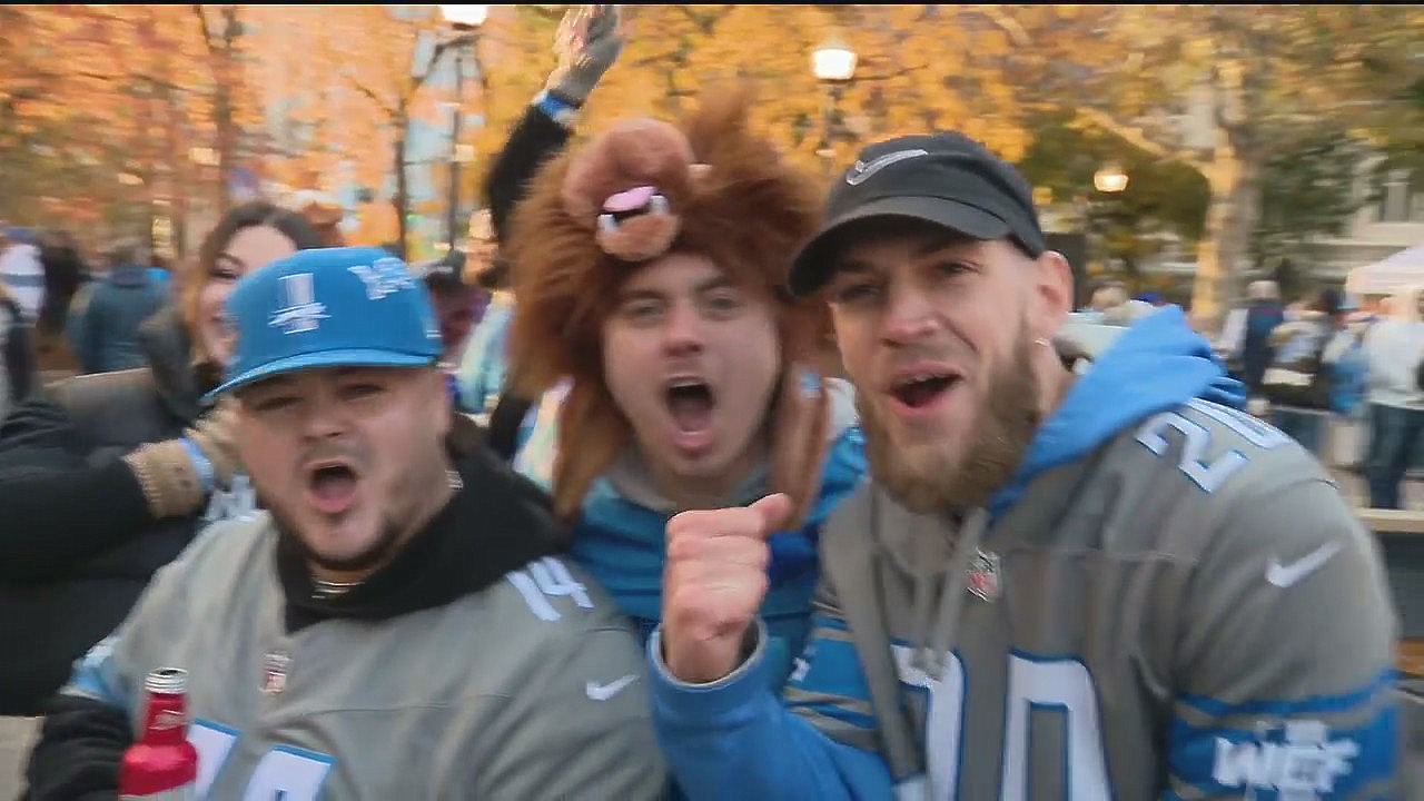 Detroit Lions fans swarm Ford Field ahead of Monday night game