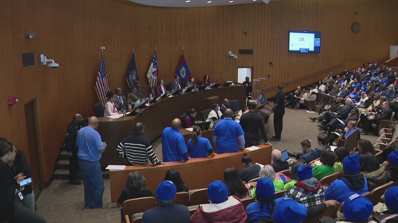 Casino workers ask Detroit City Council for protection on picket line