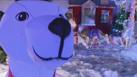 Grandfather sets up special Christmas lights display with grandkids in Pico Rivera