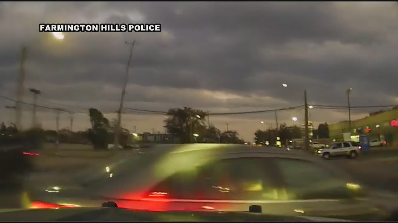 Dashcam shows shoplifting suspect hitting other drivers during police chase