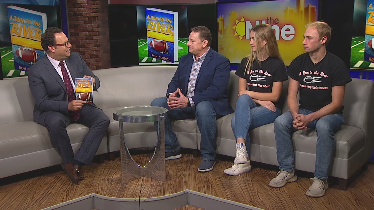 Marine City school's business class promotes former teacher's book