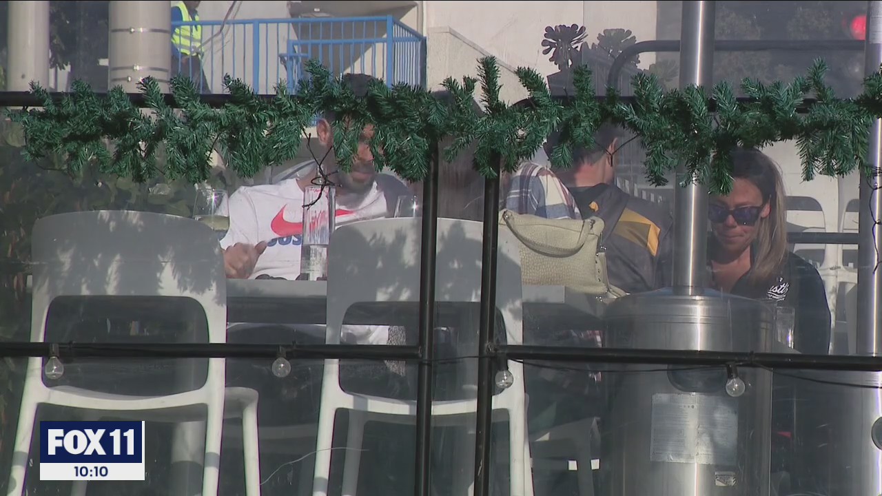 Manhattan Beach to end restaurant outdoor dining decks on streets