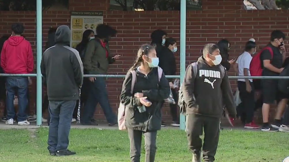 Families react to LAUSD delaying enforcement of vaccine mandate for students