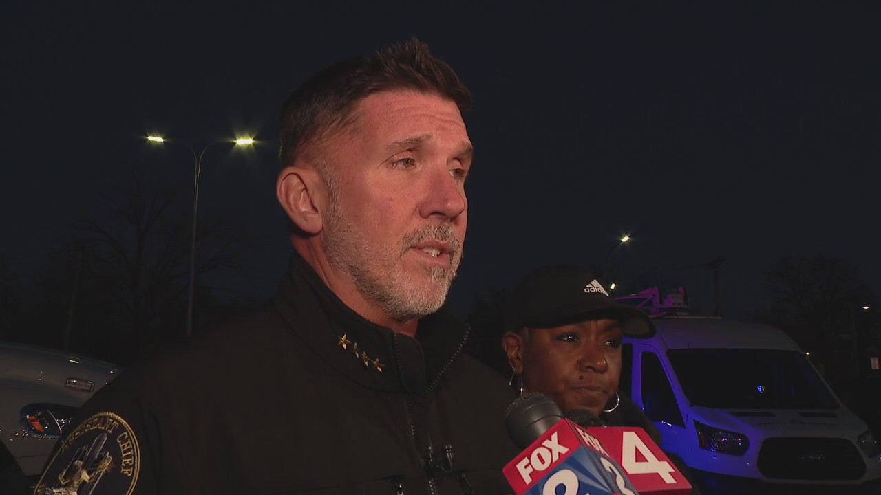 Double stabbing suspect arrested after manhunt in Detroit