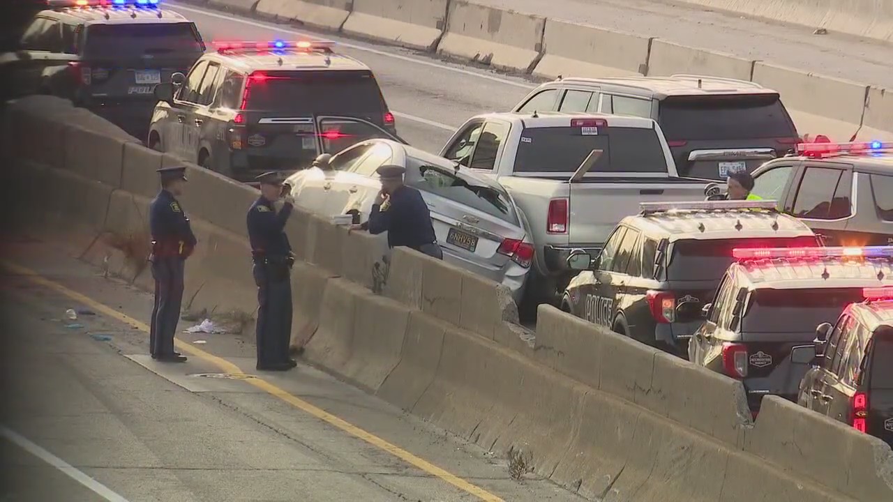 Suspect shot, cars damaged during Warren police chase