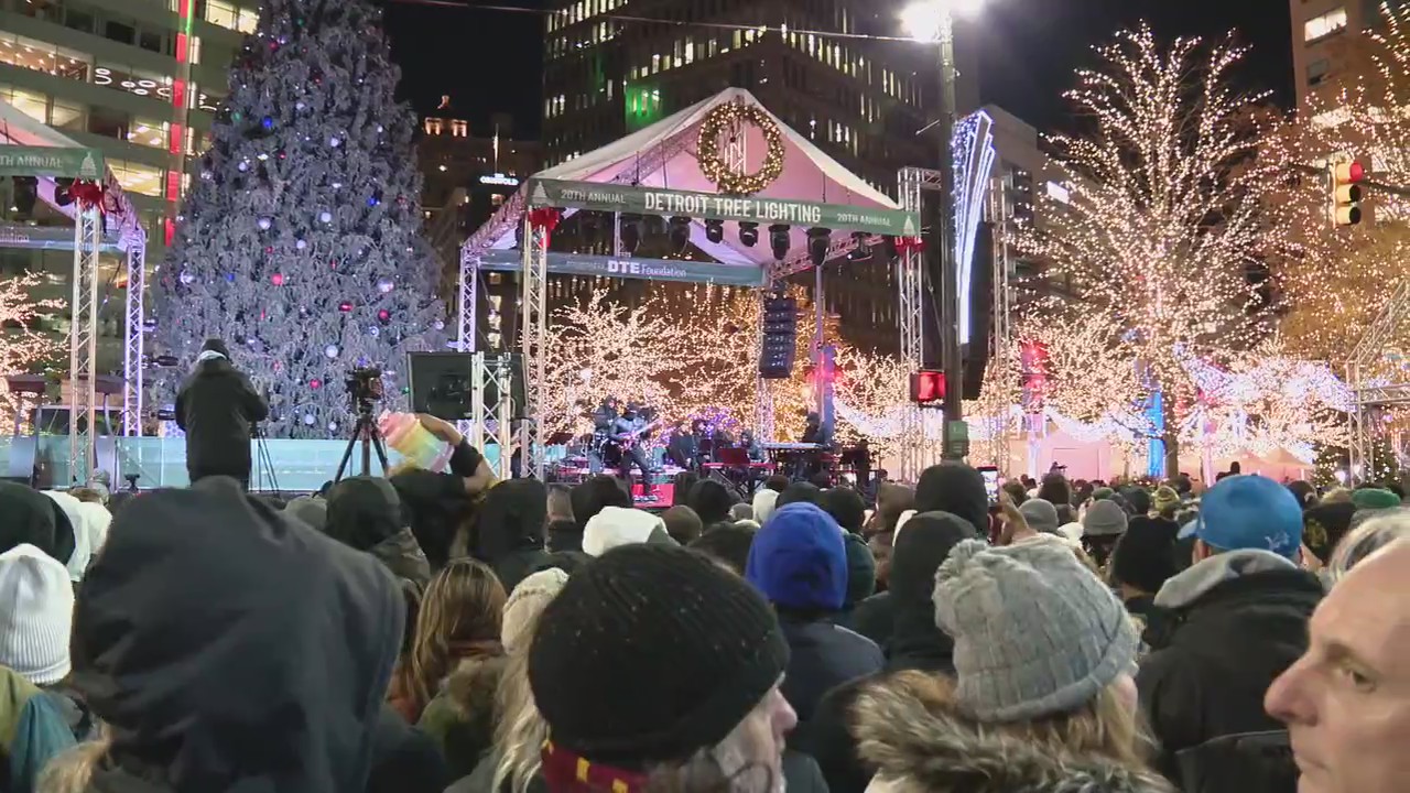 Thousands attend annual Detroit Tree Lighting at Campus Martius