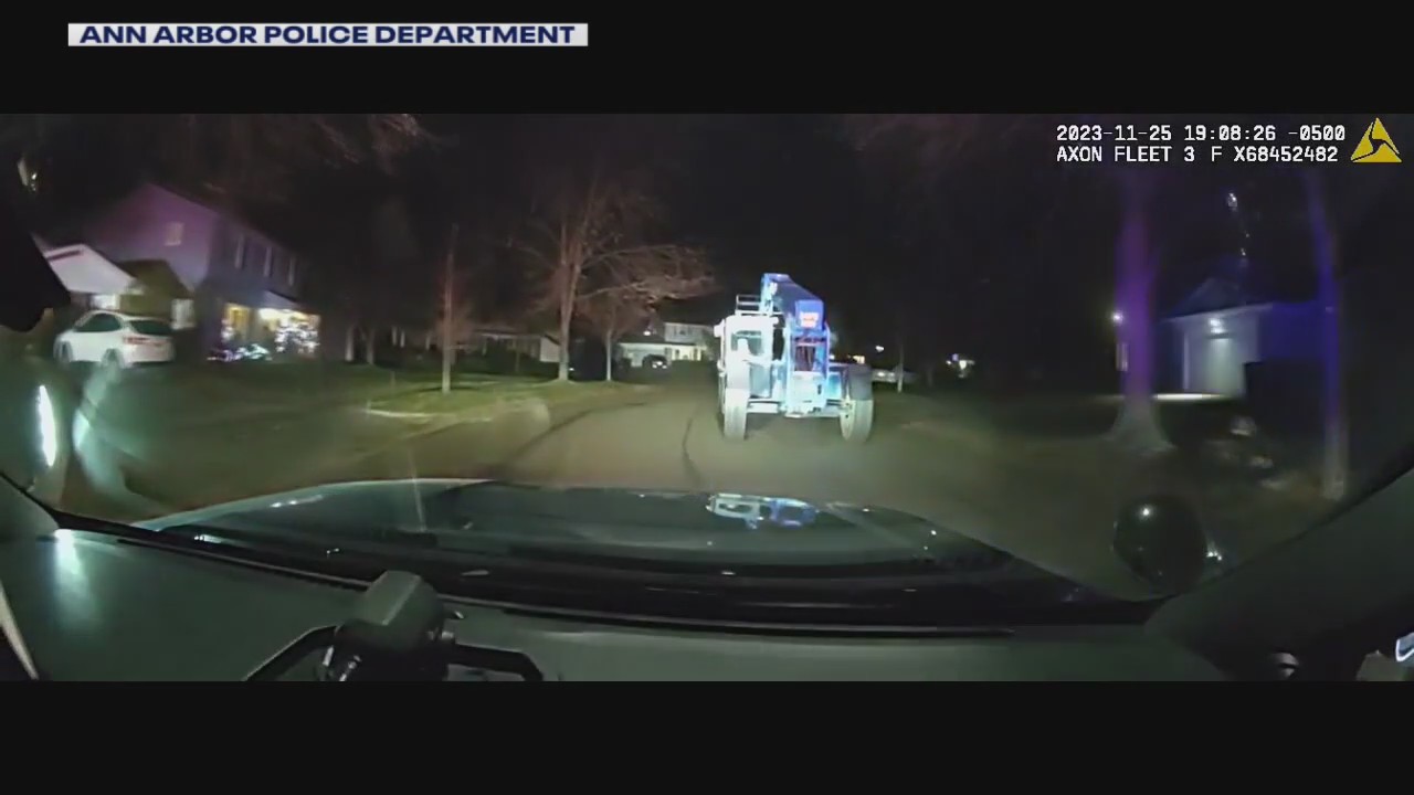 12-year-old takes police on nearly 1-hour chase in stolen forklift