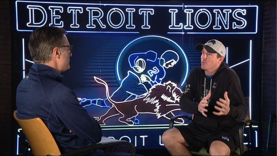 WATCH - Dan Miller talks with Lions special teams coordinator Dave Fipp