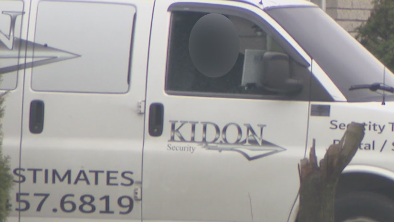 Security camera installer has another closeup - with the law