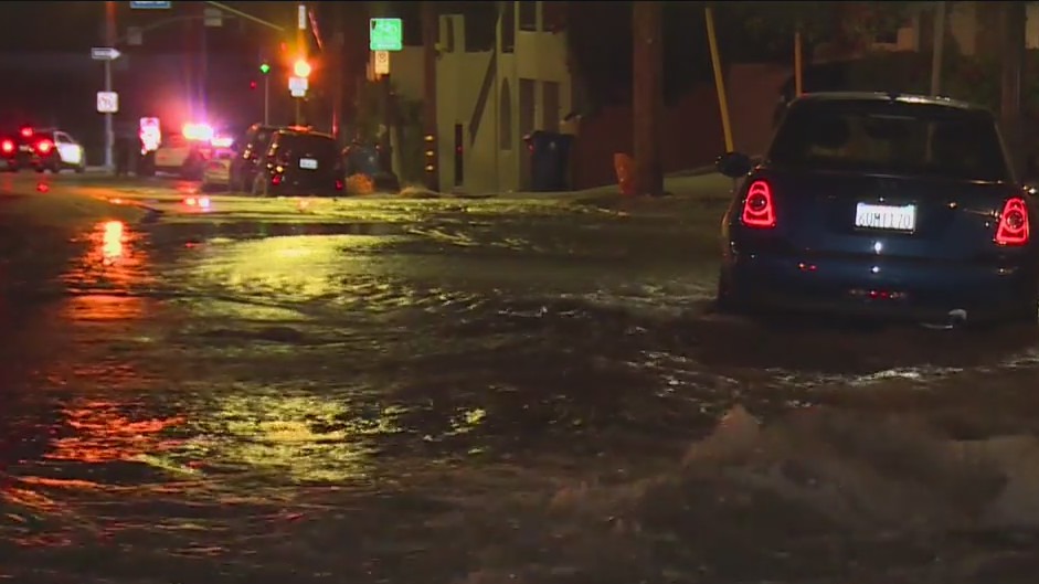 Water main break floods freeway off-ramp in Hollywood