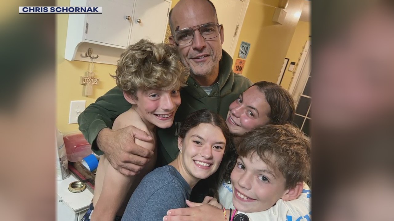 Navy vet suffers surprise heart attack while on a run with daughter