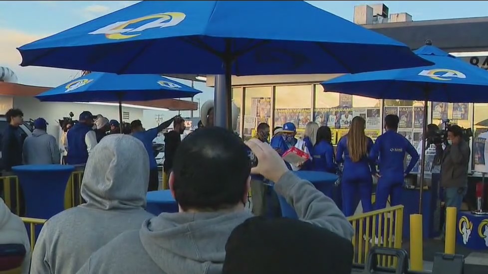 Rams holding free giveaways Friday