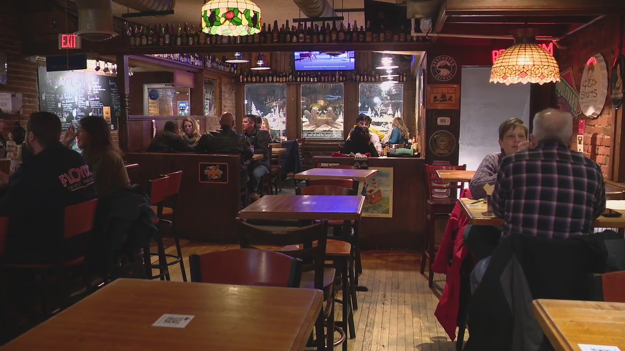 Michigan fans expected to flood Ann Arbor restaurants, bars for national championship