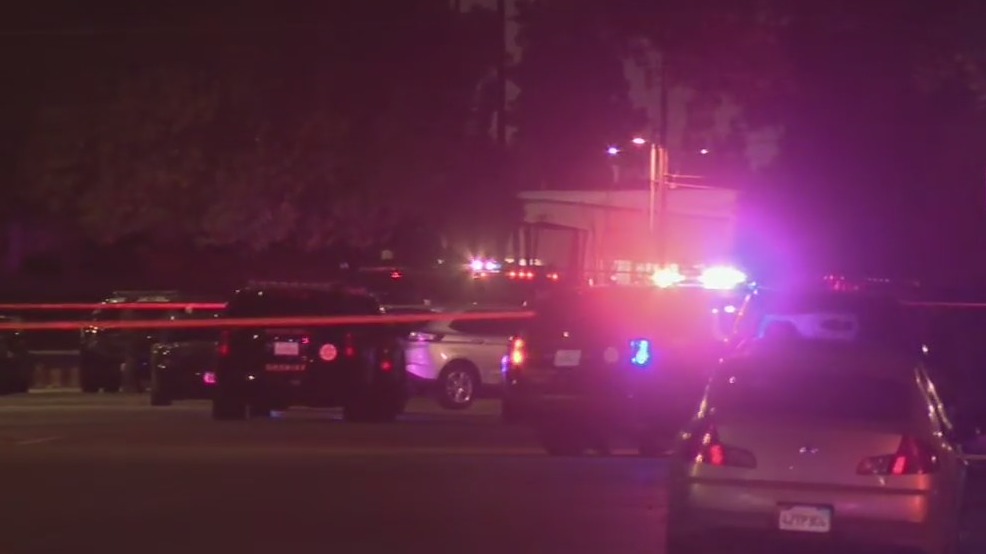 Deputies searching for possibly armed carjacking suspect in Norwalk, several homes evacuated