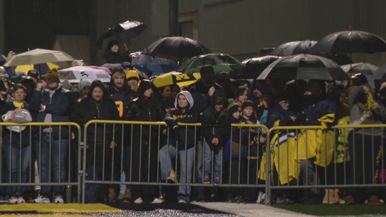 'One more year': Fans greet Wolverines after national championship win