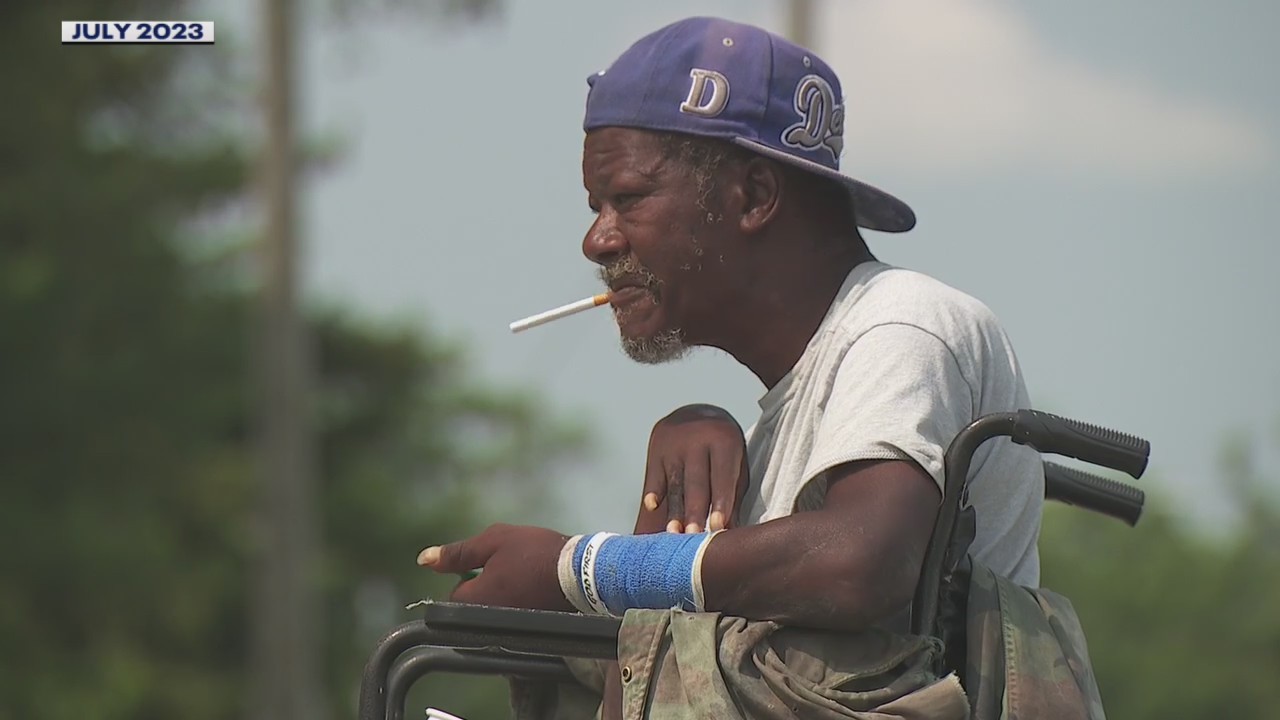 Well-known Detroit panhandler killed during fight for gun with driver