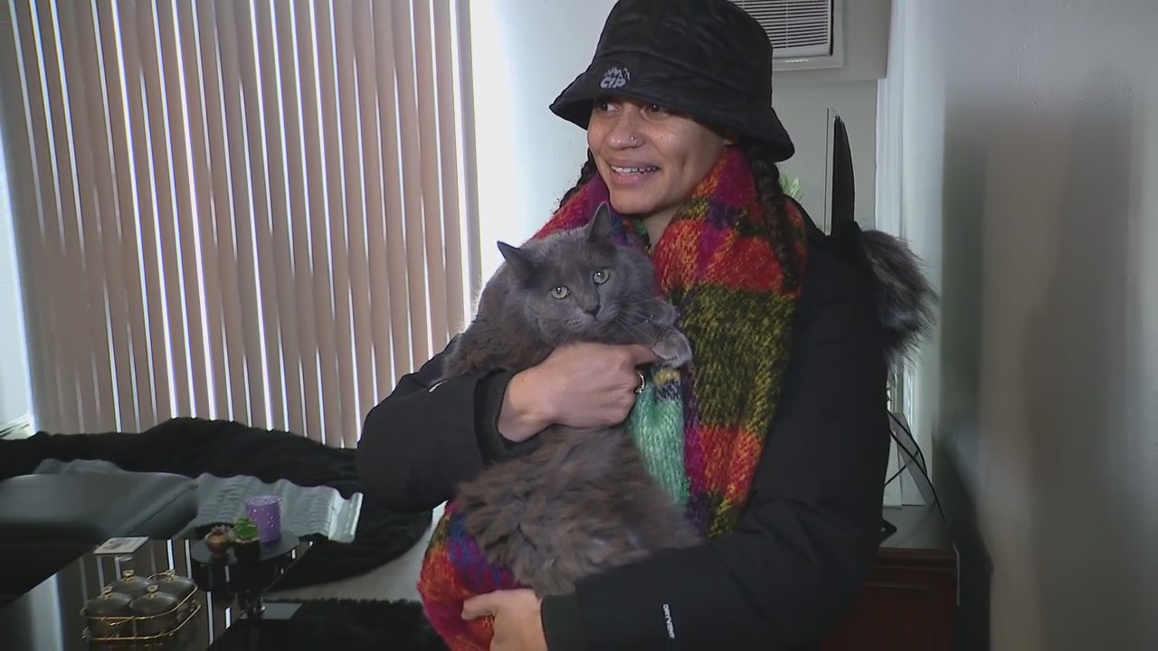 Troy apartment without heat, leaving tenants freezing