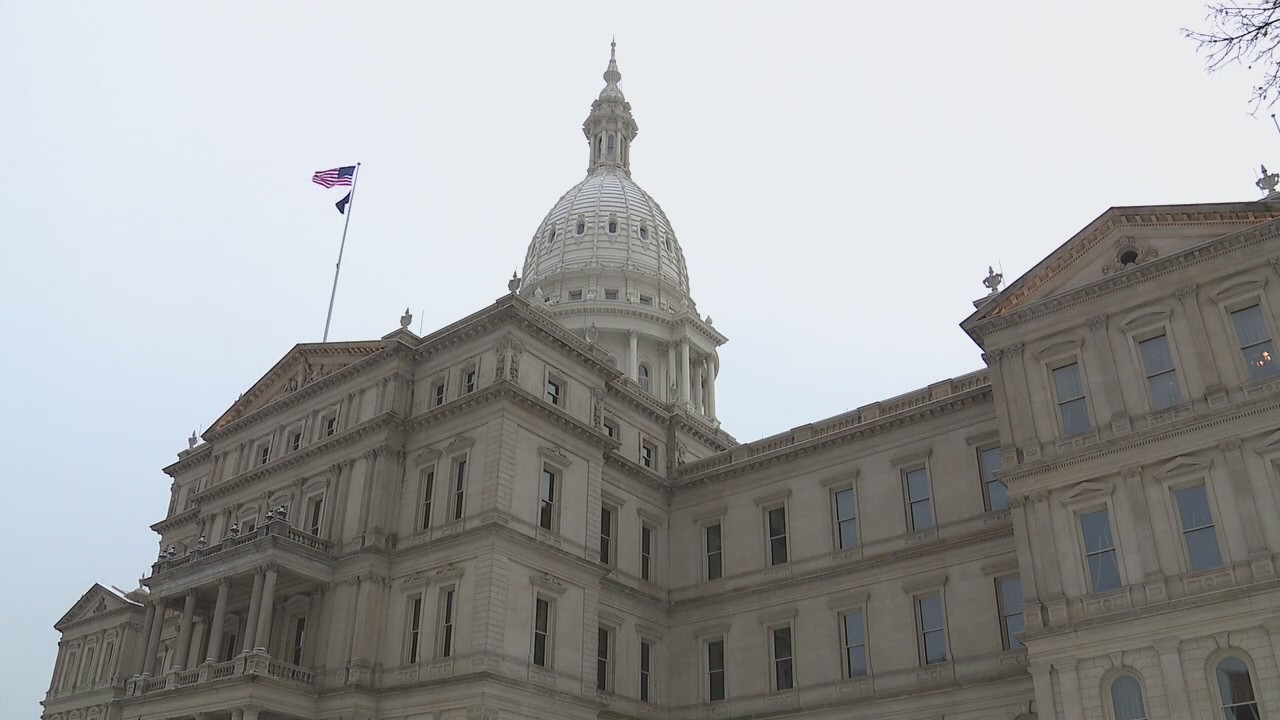 Lansing budget fight: Repubicans, Democrats spar over spending surplus
