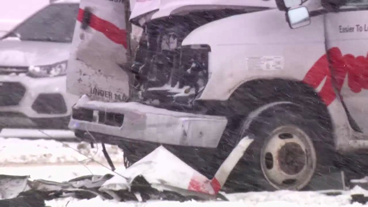 Woman dies in U-Haul crash in Detroit, 2 flee the scene