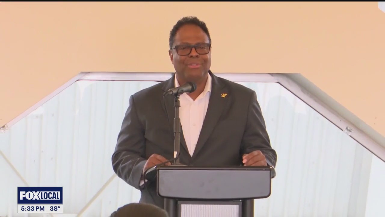 Detroit leaders work to help residents claim tax credits