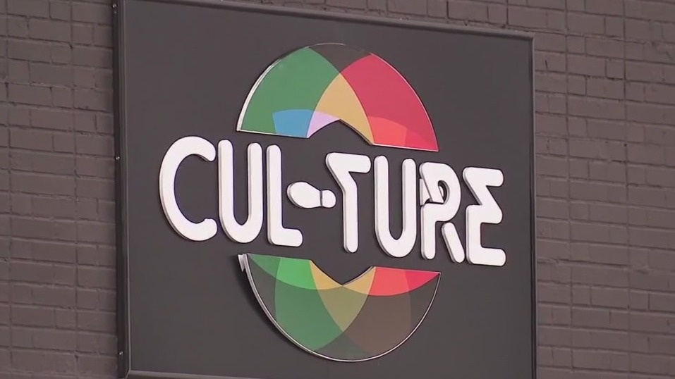 Detroit sneaker business targeted in smash-and-grab