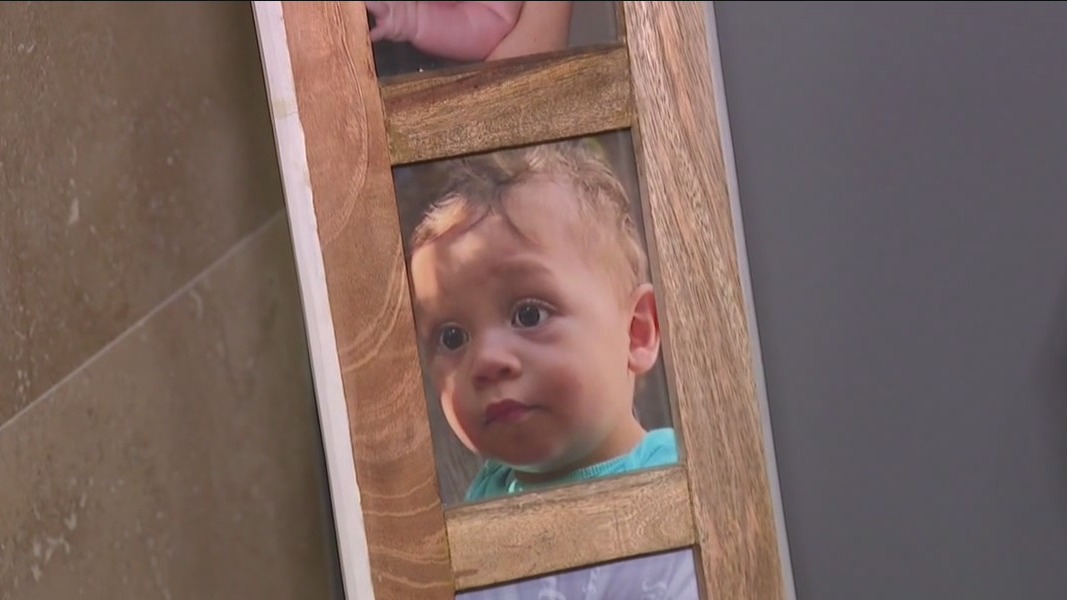 Orange County dad desperate to get his 2-year-old American-born son out of Ukraine